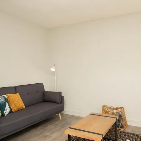 Apartment Confortable Et Accueillant T4 A *